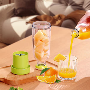 Tiktok Venda Quente BPA Livre À Prova De Vazamento Multifuncional Portátil Mini Liquidificador Elétrico Food Grade Plástico USB Frutas Juicer - Product Image 3