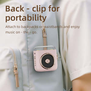 Réveil FM de voyage miniature rétro P6 avec haut-parleurs sans fil 5W, clip magnétique et écran d'affichage de la lune - Product Image 4