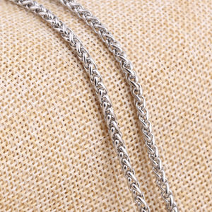 Collier Zeus Sport avec pendentif en forme de disque de musculation, 34 mm, acier inoxydable, pour un usage quotidien - Product Image 4