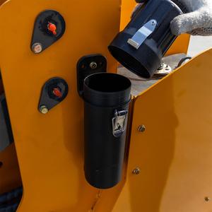 Chargeuse compacte HIGHTOP HTS530 silencieuse et efficace, équipée d'une puissance <span class=keywords><strong>de</strong></span> 14 kW et d'une capacité <span class=keywords><strong>de</strong></span> 450 kg, conçue pour des applications <span class=keywords><strong>de</strong></span> travail polyvalentes - Product Image 4