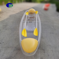 Kayak transparent tendance, célèbre sur internet, bateau transparent en cristal pour deux personnes, kayak transparent pour la prise de vue sur la plage