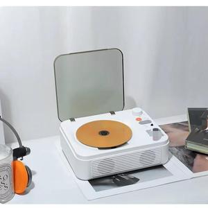 Reproductor de CD Retro Blanco Crema Personalizado de Fábrica con Transmisor BT y Reproducción USB para Uso en el Hogar - Product Image 5