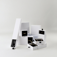 Cajas de papel de cartón reciclado de gama alta respetuosas con el medio ambiente personalizadas directas de fábrica, embalaje de regalo de joyería deslizante al por mayor