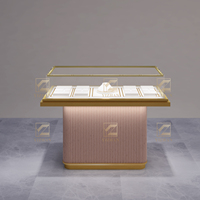 Vitrine de présentation de bijoux moderne sur mesure, blanche, sans dossier, en verre trempé et acier inoxydable, avec éclairage LED, écologique, de luxe, pour la vente au détail