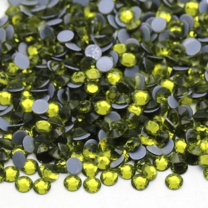 พลอยเทียมหลังเรียบติดพลอยเทียมสีมะนาวแบบร้อนสำหรับตกแต่งเล็บแบบ DIY - Product Image 4