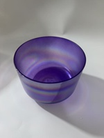 Bol chantant en cristal d'alchimie irisé bleu violet de 8 pouces, bol chantant en cristal de chakra pour la guérison sonore et l'équilibrage des chakras