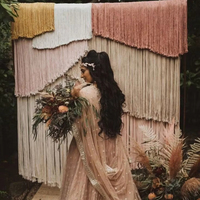 Rideau de fond bohème multicouche et multicolore en dentelle à franges, tissé à la main, de haute qualité et écologique, pour anniversaire/mariage