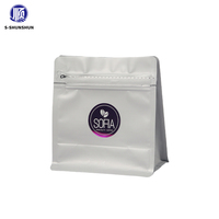 Sacs d'emballage pour café en Mylar plastique thermoscellables blancs avec fermeture éclair, scellage 8 côtés, valve et logo personnalisé