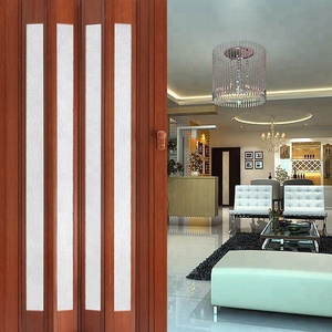Puerta plegable de vidrio y PVC <span class=keywords><strong>para</strong></span> el hogar, portón de plástico, plegable, <span class=keywords><strong>laminado</strong></span>, Chino - Product Image 4