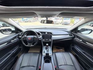 Sedán Deportivo Usado <span class=keywords><strong>Honda</strong></span> <span class=keywords><strong>Civic</strong></span> 2016 2018 1.5T CVT LHD 177HP 8.6s <span class=keywords><strong>0</strong></span>-100 Techo Solar Eléctrico 6 Bolsas de Aire Auto Usado Confiable para Exportación - Product Image 3