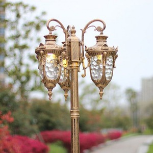 150W 200W Outdoor Waterproof UFO Integrated Solar LED Street Light for Yard Patio Walkway Path Lighting IP65 Rated Battery Power - Product Image 3