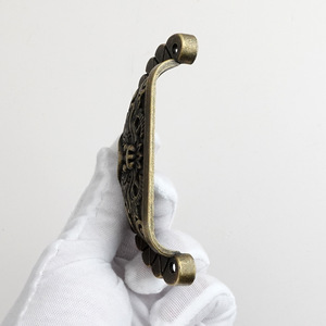 Poignée de tiroir semi-ronde en alliage de zinc, style traditionnel, tête de lion antique B086 - Product Image 4