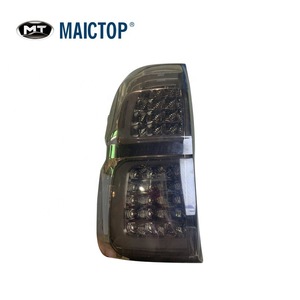 Nuevas luces traseras negras modificadas con tiras LED aptas para camionetas Toyota Revo (Hilux 2015-2018). - Product Image 2