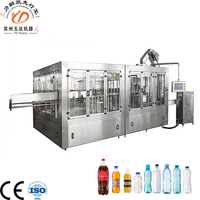 Chaîne de production monobloc CE entièrement automatique 3-en-1 pour le rinçage, le remplissage et le bouchage de bouteilles d'eau PET de 300 ml à 2 L pour eau minérale et potable
