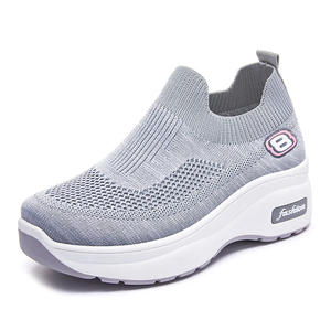 Zapatos Deportivos para <span class=keywords><strong>Mujer</strong></span> al por Mayor, Tallas 38-42, Personalizados, Parte Superior <span class=keywords><strong>de</strong></span> Tejido <span class=keywords><strong>de</strong></span> Punto, Sin Cordones, Transpirables, para Caminar - Product Image 4