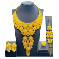 Ensembles de bijoux de mode de mariage indien de mariée en plaqué or personnalisé pour femmes ensembles de collier de boucles d'oreilles bague bracelet vente en gros