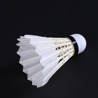 Volant de badminton professionnel haut de gamme en plumes de canard n°6, tête en liège 2 couches, fabricant OEM, vente en gros en vrac