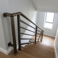 Rampe d'escalier en alliage d'aluminium thermolaqué noir pour usage intérieur/extérieur dans les appartements, les balcons, les villas, les hôtels, les salles de bain