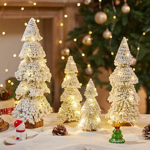 Mini décorations de Noël en pin à faire soi-même, petit ornement d'ambiance de bureau, micro-paysage de fenêtre, cadeau pour Noël - Product Image 1