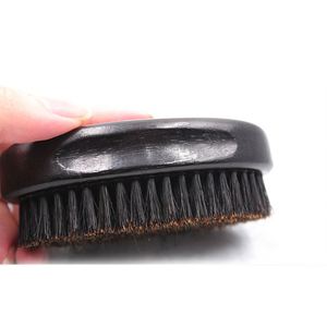 Brosse à barbe en bois noire incurvée à 360° avec logo personnalisé, poils de sanglier doux, brosse à cheveux vegan pour hommes - Product Image 4