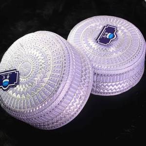 2025 Custom Qamis Modest Ethnic Style New Collection Men's Abaya Islamic Prayer Cap <b>Inspired</b> <b>by</b> Dubai for Middle Eastern Muslims - Product Image 1