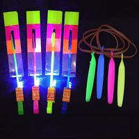 Slingshot lumineux à LED, jouet amusant, élastique, jeu de fête pour enfants, cadeau avec flèches en caoutchouc lumineuses, catapulte