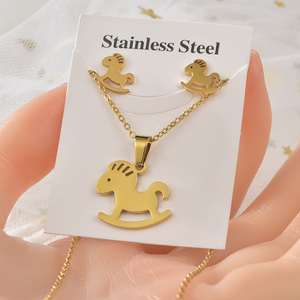 Kingcome - Juego de Joyería de Acero Inoxidable para Mujer, Collar con Colgante y Aretes de Oro de 18 Quilates, Precio Económico al por Mayor - Product Image 5