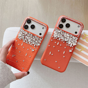 Étui de téléphone en cuir <span class=keywords><strong>orange</strong></span> à motif crocodile avec diamants pour iPhone 17 16 15 14 Pro 13 Pro Max – Coque arrière de luxe antichoc ornée de diamants - Product Image 2