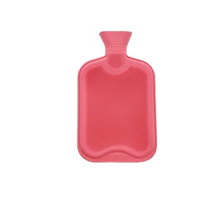Nuevo producto 2024, venta al <span class=keywords><strong>por</strong></span> <span class=keywords><strong>mayor</strong></span> <span class=keywords><strong>de</strong></span> fábrica, bolsa <span class=keywords><strong>de</strong></span> <span class=keywords><strong>agua</strong></span> <span class=keywords><strong>caliente</strong></span> <span class=keywords><strong>de</strong></span> goma reutilizable para calentamiento <span class=keywords><strong>de</strong></span> invierno - Product Image 4