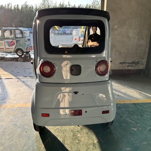 รถสามล้อไฟฟ้ารุ่น C181 ปี 2024 ลดราคาพิเศษ รถมินิคาร์ รถตุ๊กตุ๊กแบบมีหลังคาคลุมเต็มคัน สกู๊ตเตอร์เคลื่อนที่แบบปิด C181 - Product Image 2
