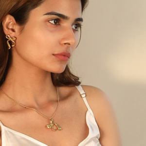 Nuevo Collar de Acero Inoxidable con Colgante Chapado en Oro de 18K PVD, Joyería de Moda Resistente al Agua y al Deslustre, Personalizable para Mujer - Product Image 4