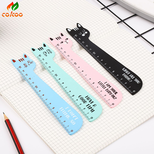 Regla de plástico de cuatro colores multifuncional de 15cm al por mayor, escala sólida negra y blanca con color puro para uso diario - Product Image 1