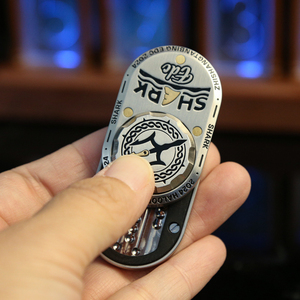 ZSTB Shark Mechanical Fidget Slider, Juguete Antiestrés Metálico EDC para TDAH, Novedad para Escritorio de Oficina, Alivio de Ansiedad y Estrés, Regalos para Adultos - Product Image 2