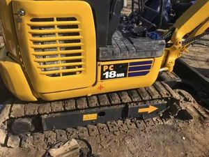 Mini-excavatrice Komatsu PC18 PC18MR d'occasion, 1,8 tonne, fabrication japonaise, certifiée CE, avec moteur et boîte de vitesses, meilleur prix, vente flash - Product Image 5