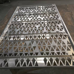Rénovation de panneaux en aluminium pour façades de bâtiments, procédé au fluorocarbone, traitement personnalisé de la finition en aluminium. - Product Image 3