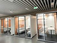 Cabine téléphonique insonorisée modulaire pour 6 à 8 personnes, installation facile, sans travaux requis, idéale pour les espaces de coworking