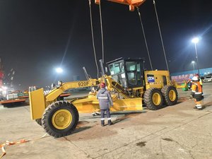 920F niveleuse à moteur 200HP nouvelle niveleuse à moteur moyenne avec lame et ripper - Product Image 4