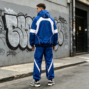 Ensemble de survêtement coupe-vent color block pour <span class=keywords><strong>homme</strong></span>, style vintage en nylon, 2 pièces, <span class=keywords><strong>tenue</strong></span> streetwear, veste zippée, pantalon de jogging ample, vêtements de sport - Product Image 4