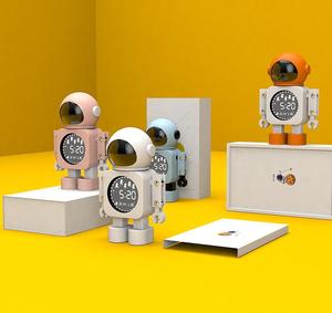 Умный Многофункциональный Детский цифровой будильник прекрасный астронавт металлический записываемый настольный стол для гостиной - Product Image 1