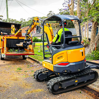 Mini-excavatrice puissante XE27U, poids opérationnel de 2,7 tonnes, moteur de 20,9 CV, force de la benne de 23 kN, pour travaux de terrassement, de creusement de fossés et d'installation de canalisations.