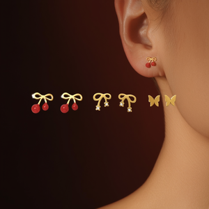 E450-E260-0672G Fashion Stud Earrings - Product Image 1