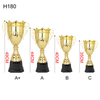 Trophée Coupe Résine Personnalisée Karaté Prix Personnalisés Trophées Grossiste Fournisseur de Chine Gold Trophy Cup Award