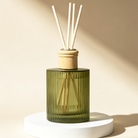 Nouvel arrivage : Ensemble de flacons diffuseurs en verre pour huiles parfumées avec coffret cadeau haut de gamme. Stock limité, réduction sur les achats en gros disponible.