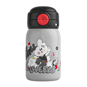 Frasco de acero inoxidable de 550ML, diseño encantador, chico de dibujos animados, regreso a la escuela, fácil de llevar con correa larga ajustada, cinturón, termo ligero - Product Image 1