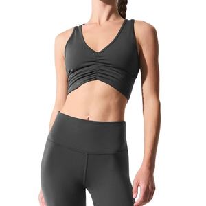 Soutien-gorge de sport personnalisé en gros avec logo pour femmes à forte poitrine, soutien-gorge de sport simple anti-rides - Product Image 2