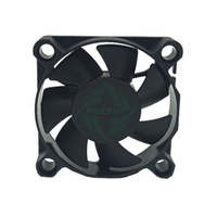 Ventilateur axial sans balais DC OEM 45x45x10mm avec roulement à billes pour le refroidissement des serveurs, routeurs et NAS