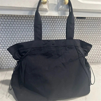 Sac fourre-tout tendance en nylon pour femme, léger, élégant, idéal pour le yoga, nouveaux sacs à main en gros