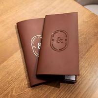 Porte-ordres rétro en similicuir personnalisé avec logo estampé à chaud, pochette de serveur en cuir pour restaurant, porte-chèques avec fente pour cartes