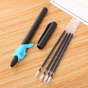 2026 1 Penna 5 <span class=keywords><strong>Ricariche</strong></span> 1 Impugnatura Inchiostro Invisibile Evanescente Penna per Calligrafia e Tracciatura a Inchiostro Auto-Evanescente <span class=keywords><strong>Ricariche</strong></span> Magiche <span class=keywords><strong>Cancellabili</strong></span> <span class=keywords><strong>Penne</strong></span> Evanescenti - Product Image 4
