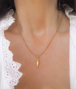 Collier de poisson sardine portugaise plaqué or 18 ct collier océan fait main en acier inoxydable de haute qualité inspiré des bijoux d'été - Product Image 3